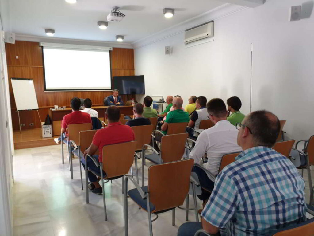 Sala formación en COGITI de Santa Cruz de Tenerife en la jornada de Frío Industrial organizado por Zanotti Appliance